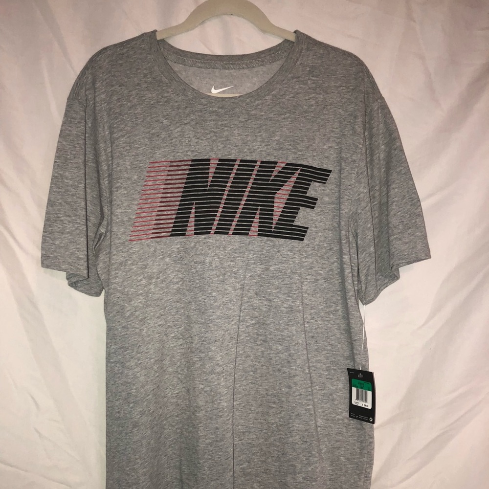 Nike T-shirt